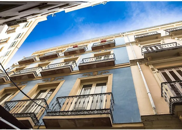Sea & Wave Capitan Charming Duplex Apartment